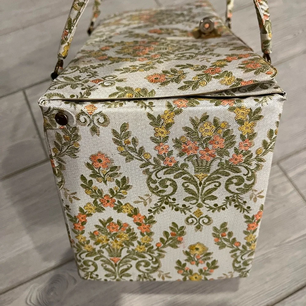 1960s Vinyl Tapestry Look Train Case Green orange and cream floral print - Picture 7 of 17